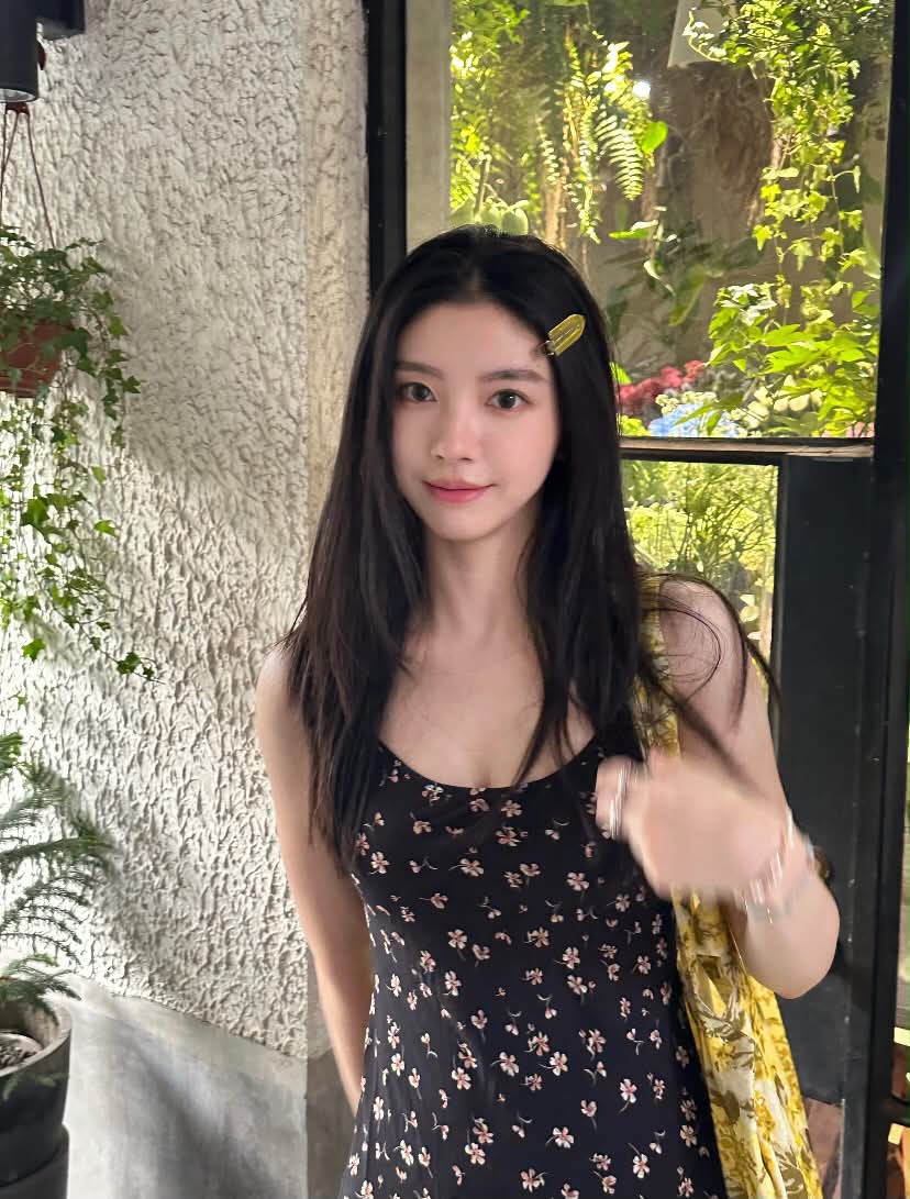 深夜和老婆做爱录音，老婆一直舒服的呻吟。