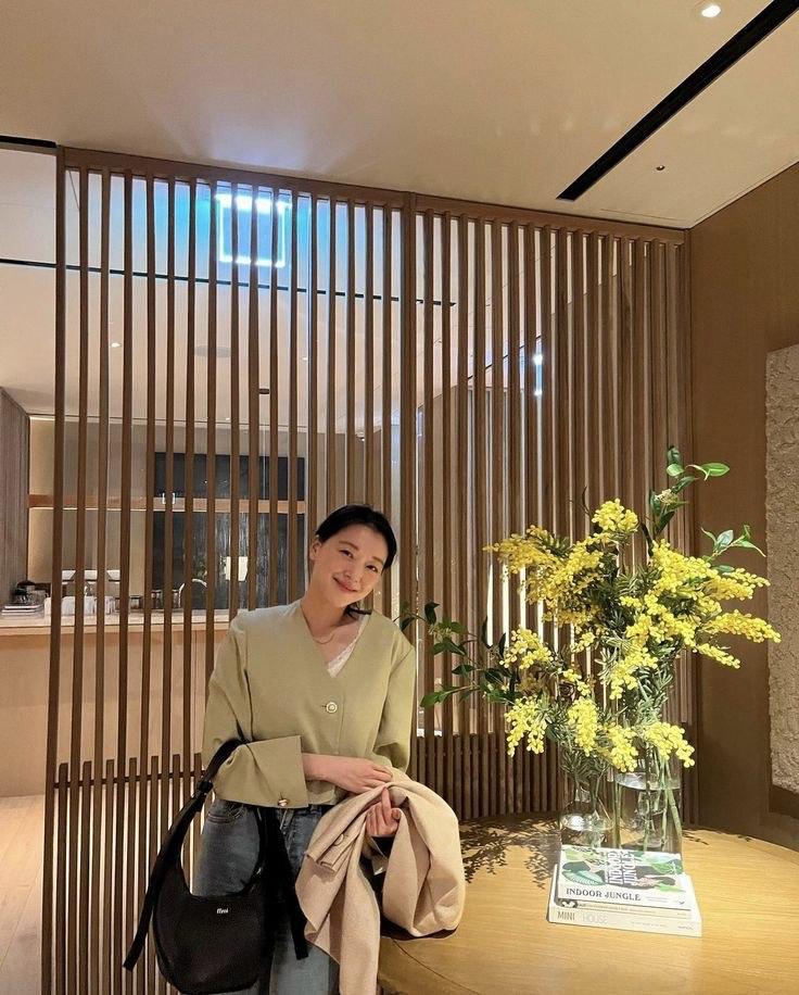 操东北已婚少妇，说大鸡巴太猛了。