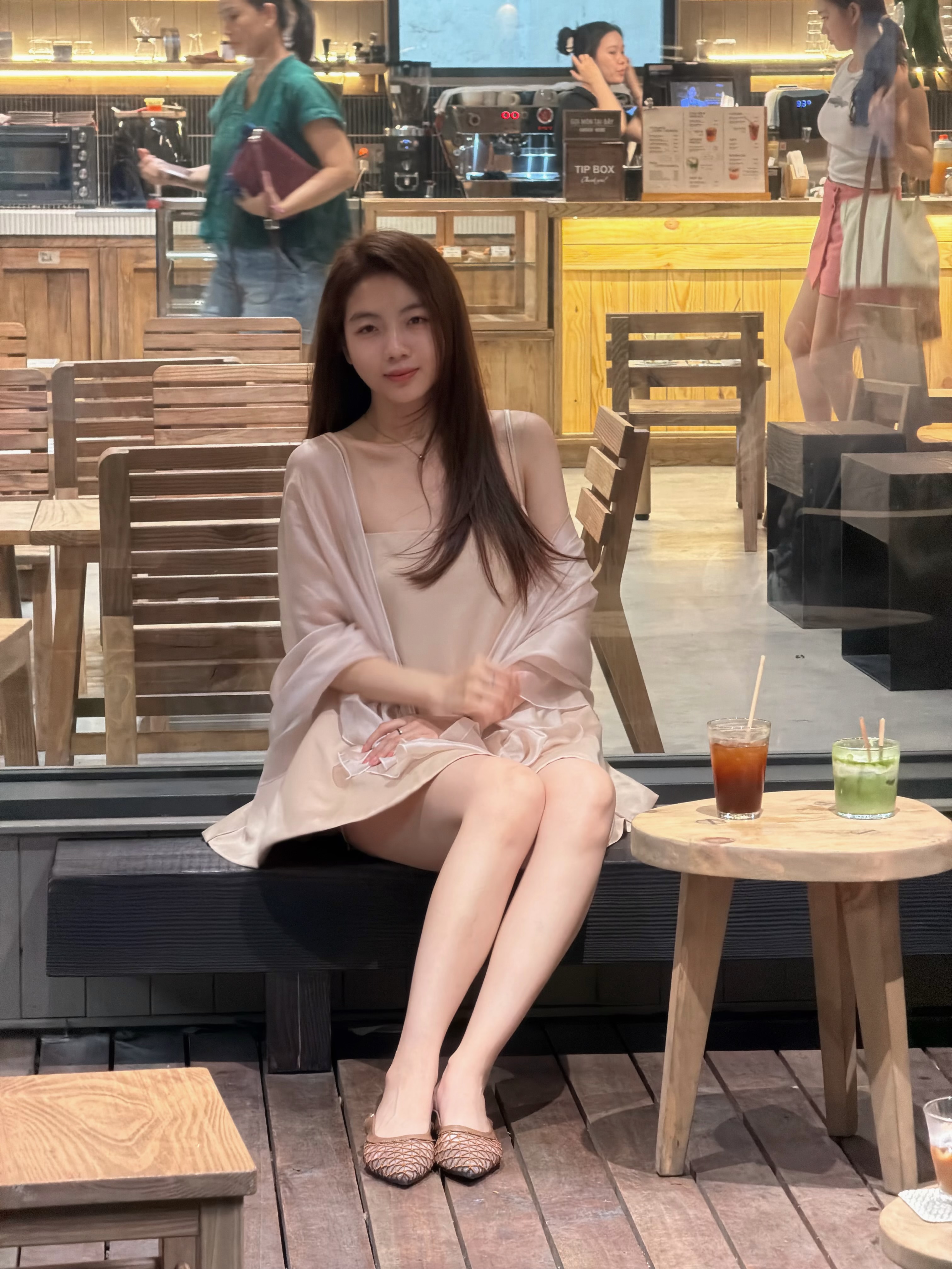 干同事老婆，说屌的太深了。