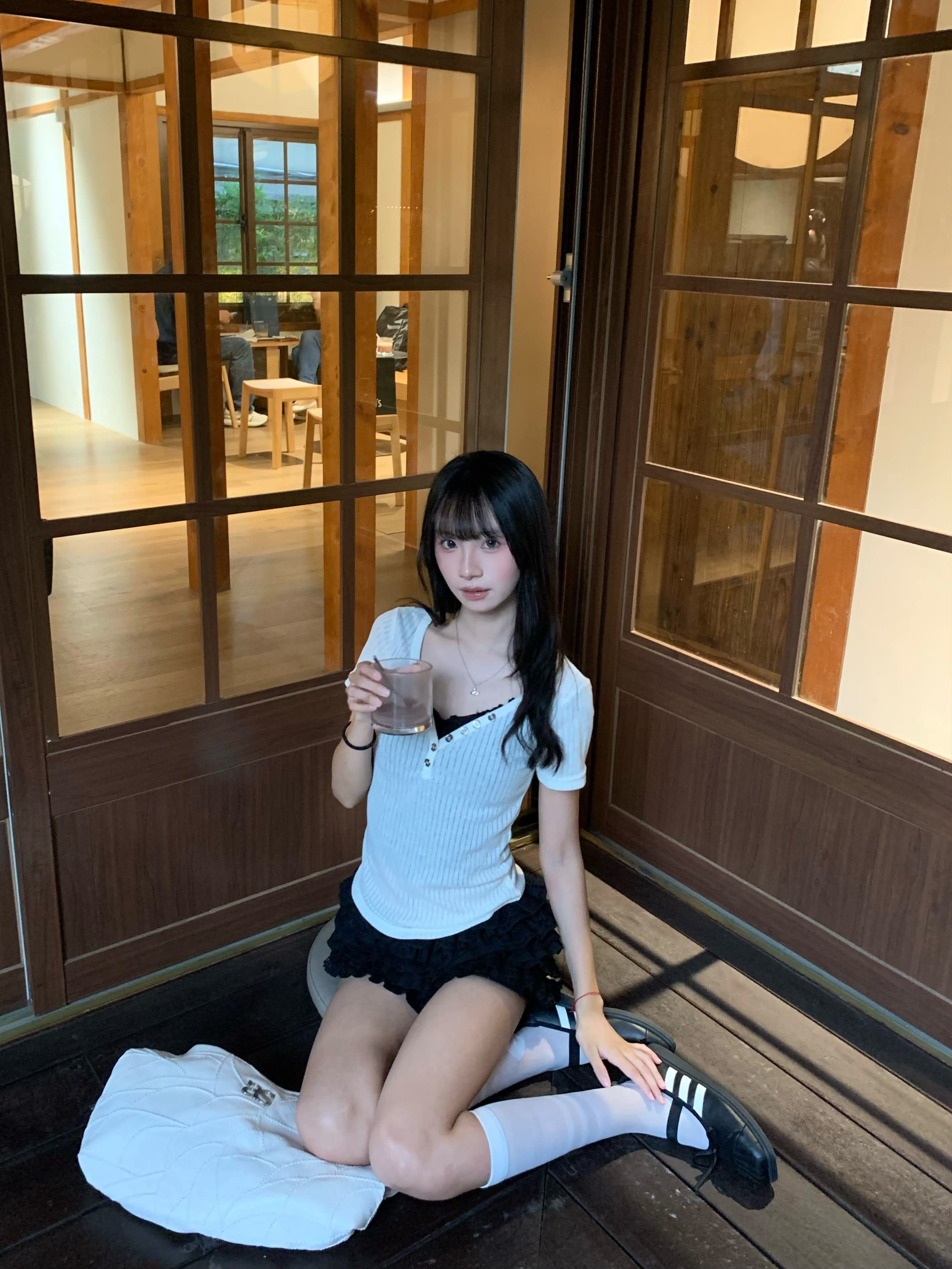 打桩 07 年精神小妹，攻速拉满