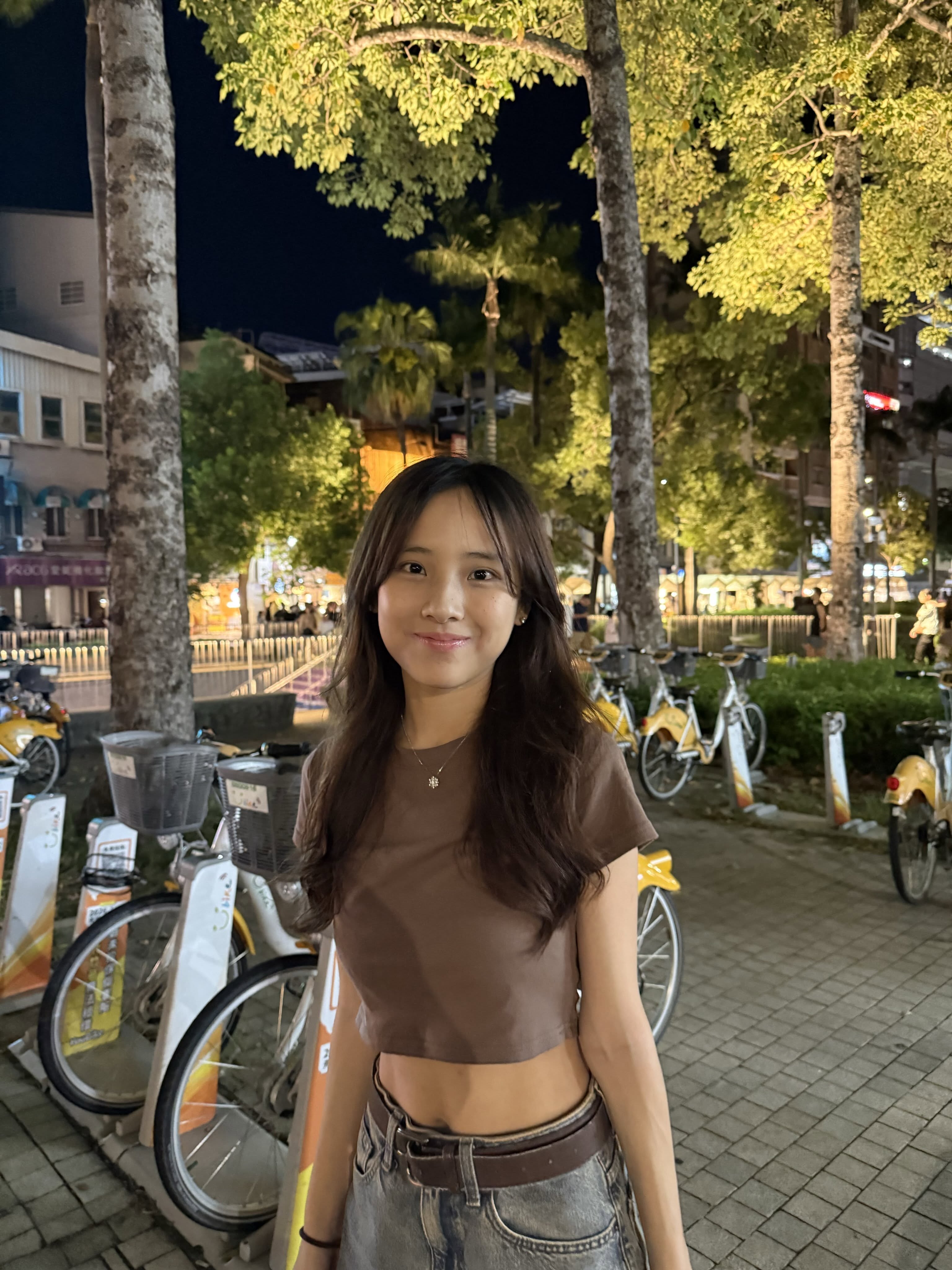 早上醒了把女友日的直喊受不了了救命
